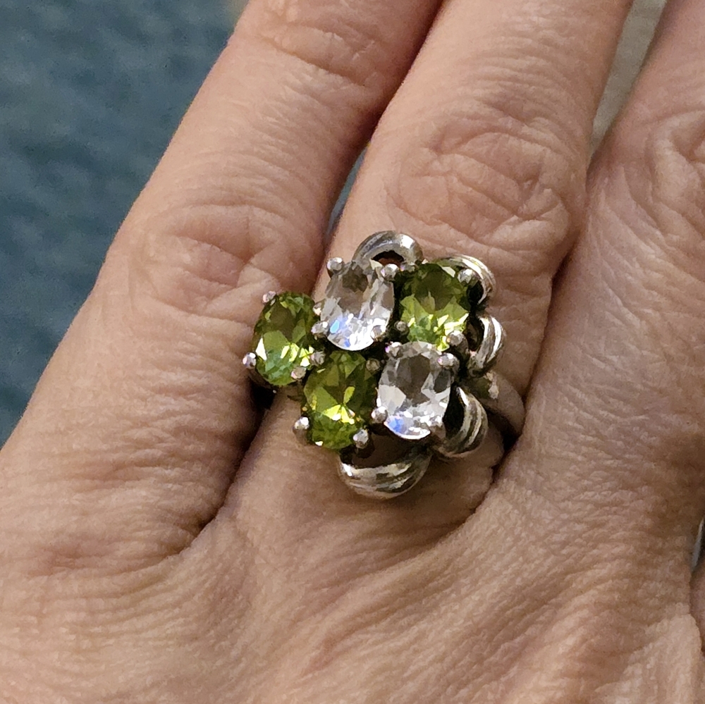 Huge White Topaz And Peridot cluster sterling silver ring 925 size 7